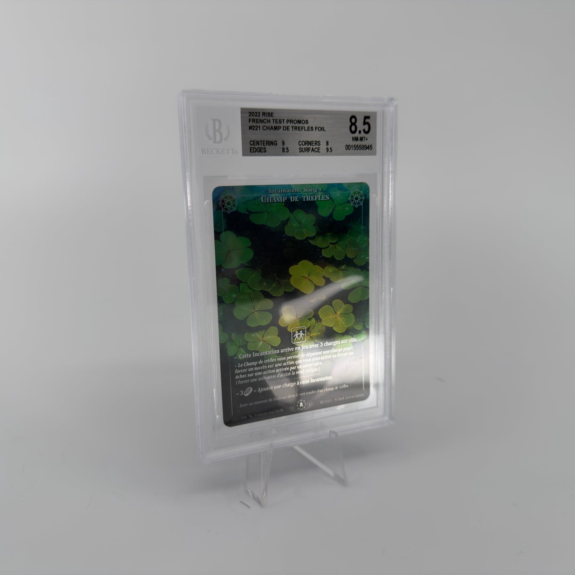 #358 [Graded] Champ De Trefles | 221/306 | Holo | Vault Pack v1 | Rare (FR)